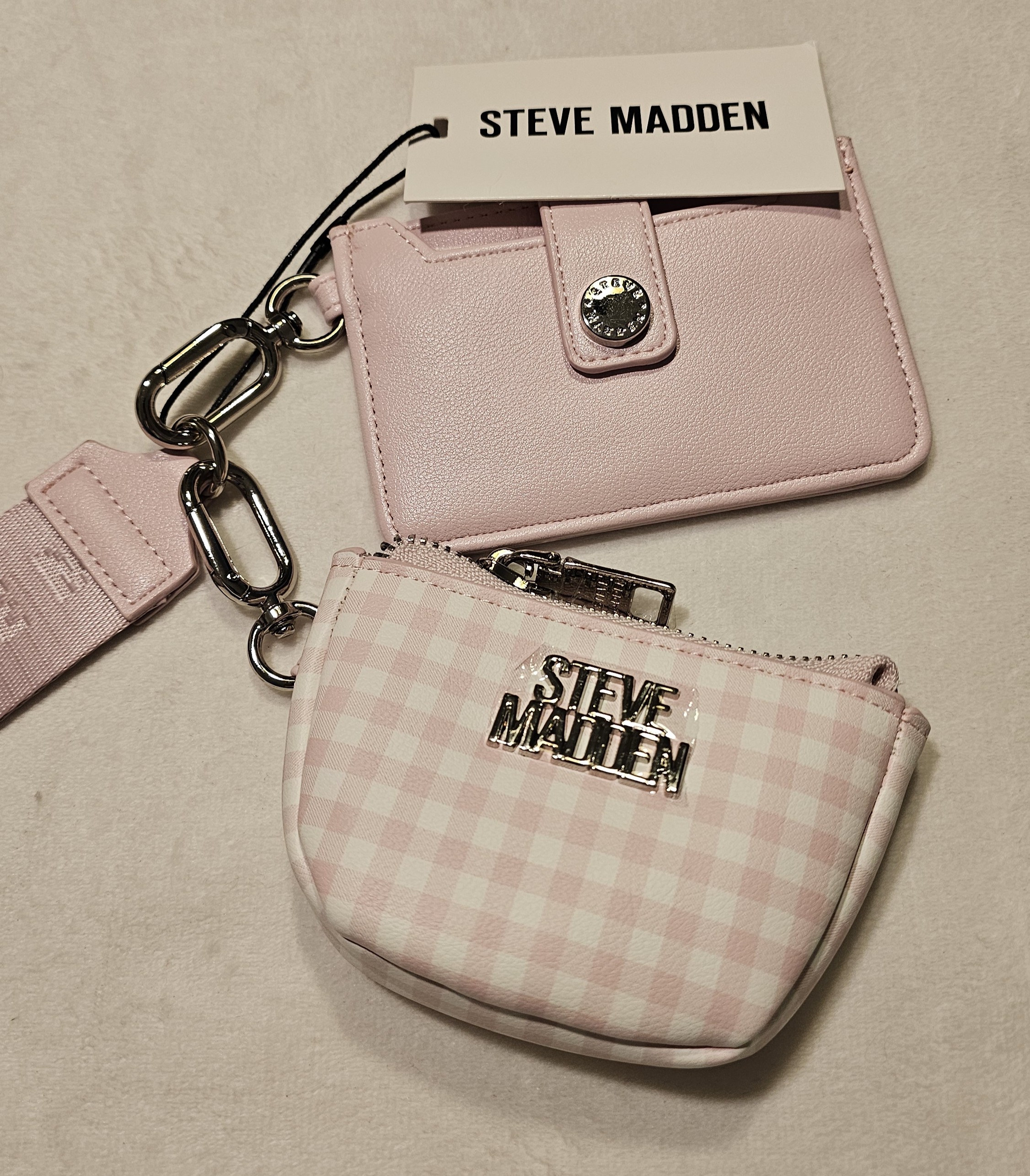 Muñequera Steve Madden rosa