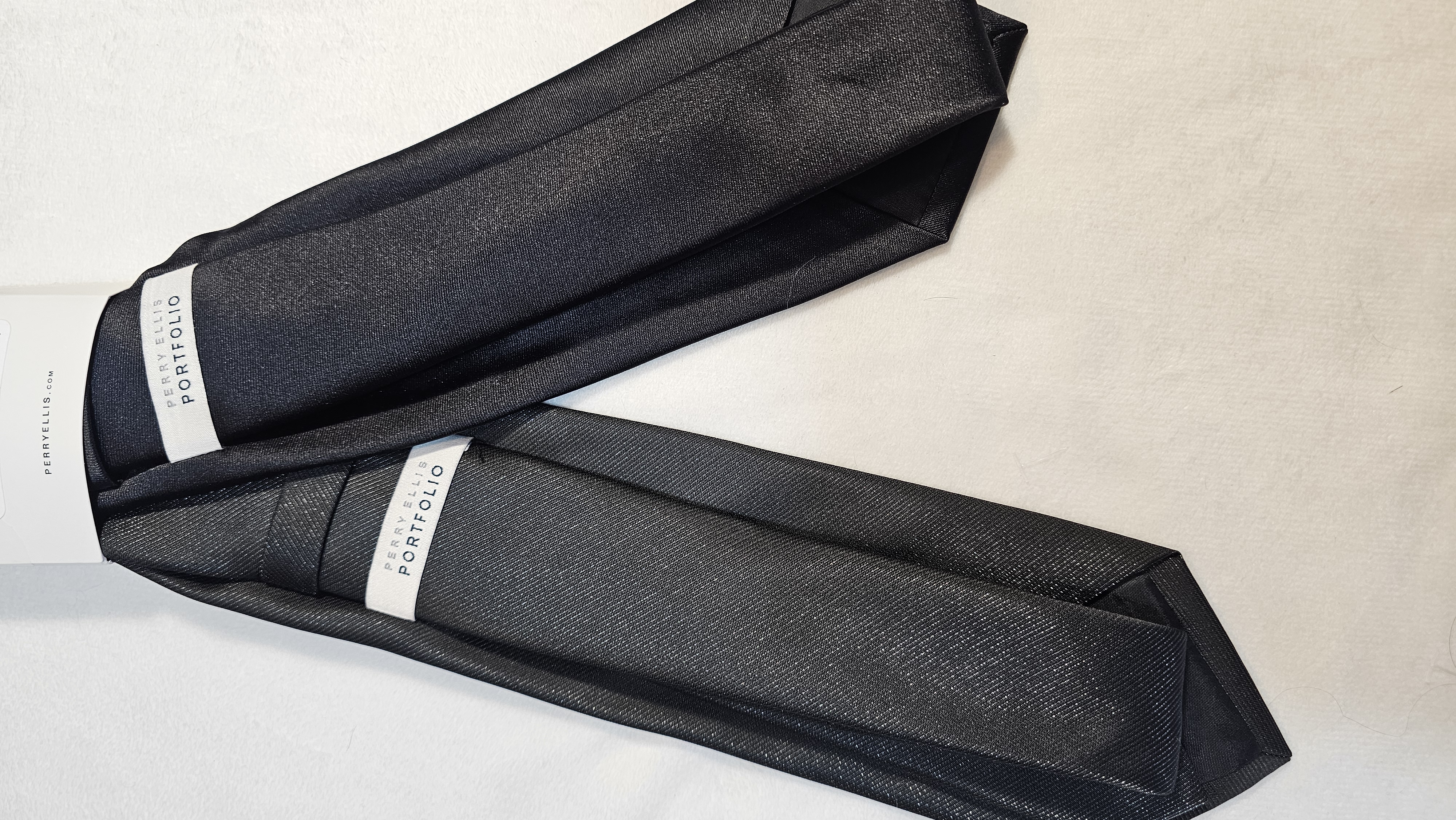 Set de 2 Corbatas Perry Ellis