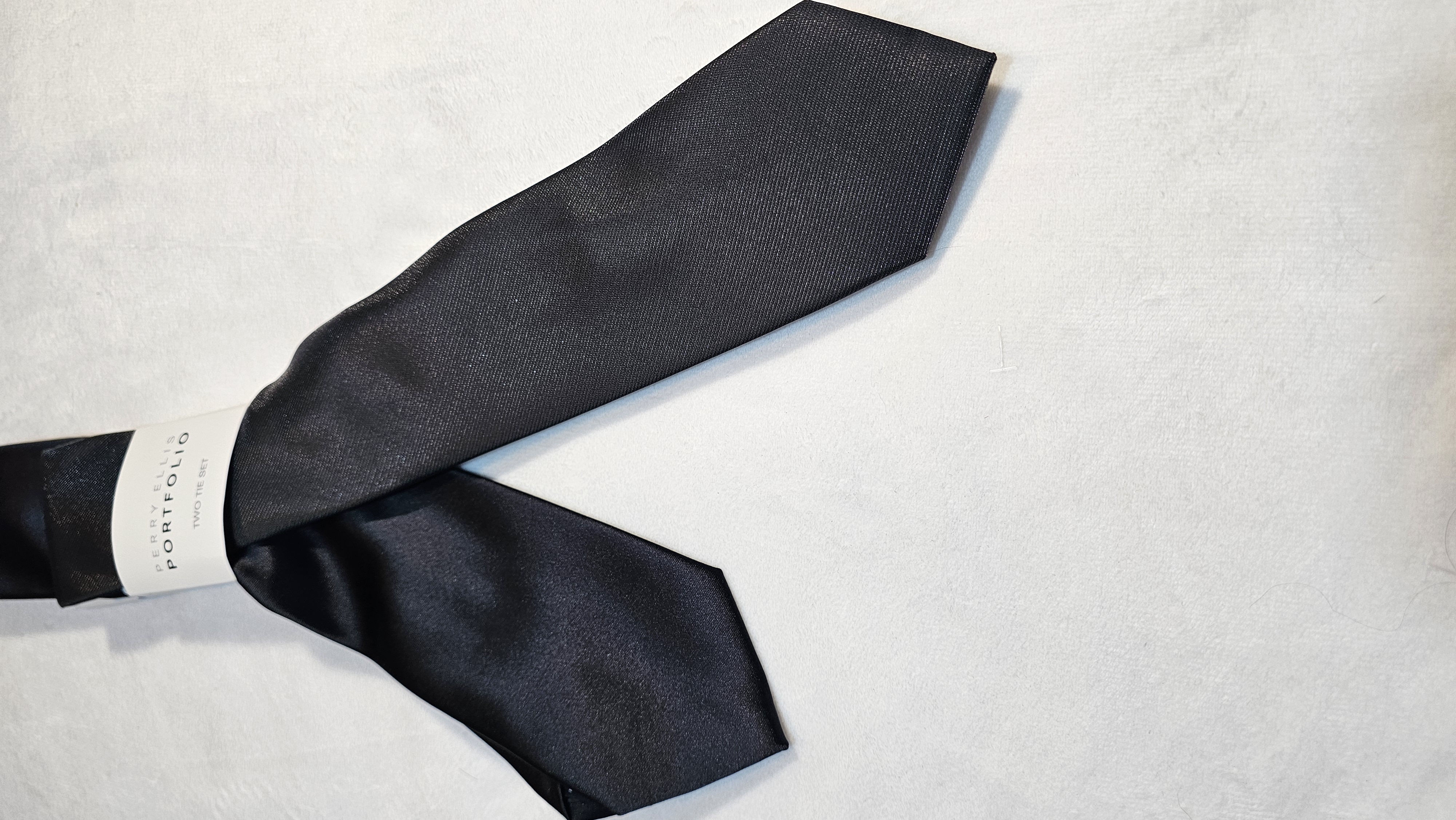 Set de 2 Corbatas Perry Ellis