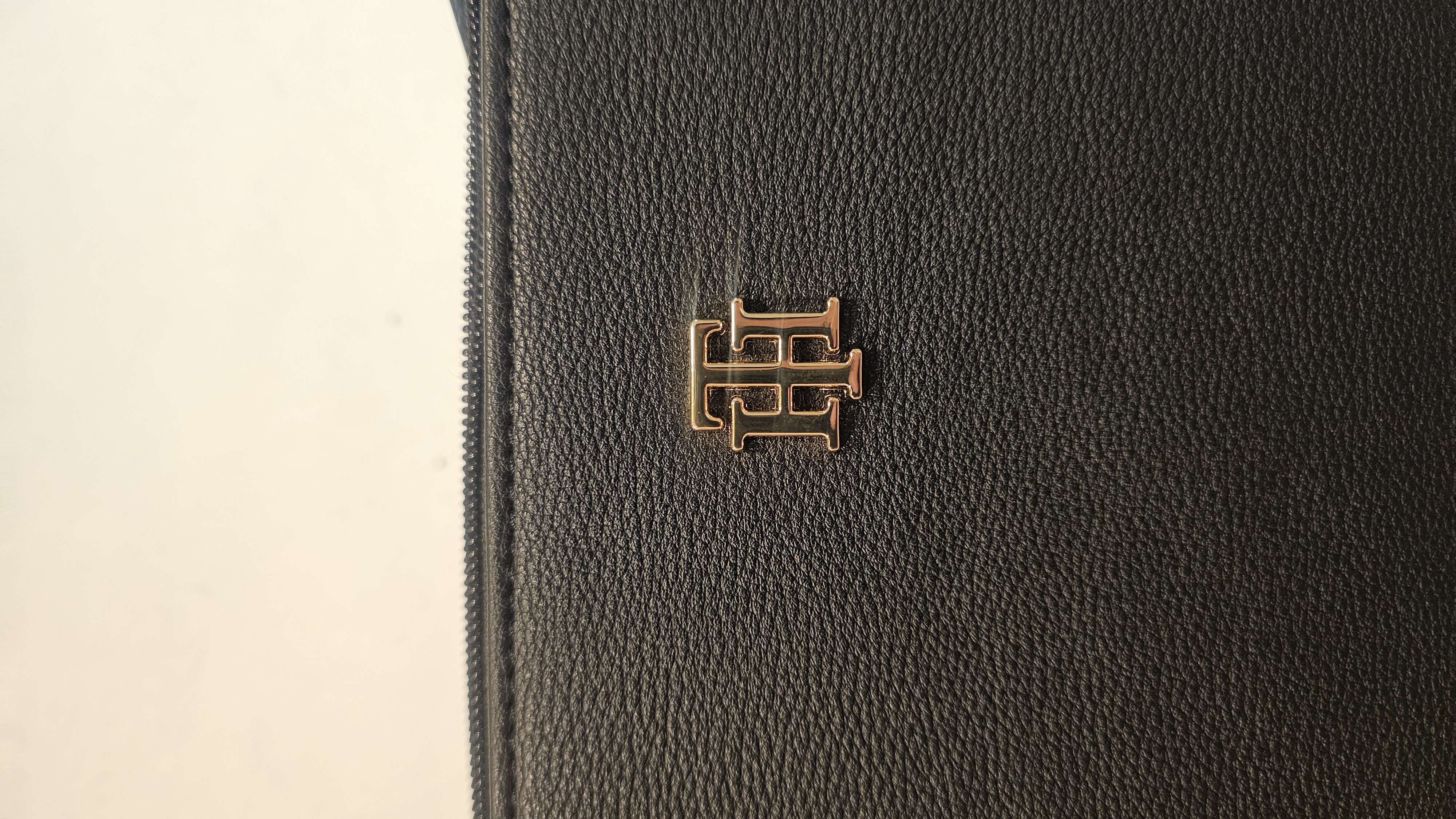 Bolsa de Mano Tommy Hilfiger